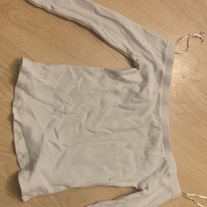 Off the shoulder long sleeve